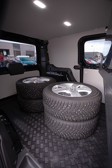 Volkswagen Caddy 27 of 30