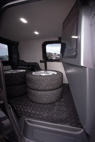 Volkswagen Caddy 26 of 30