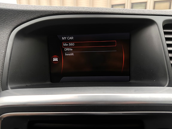 Volvo S60 26 of 30