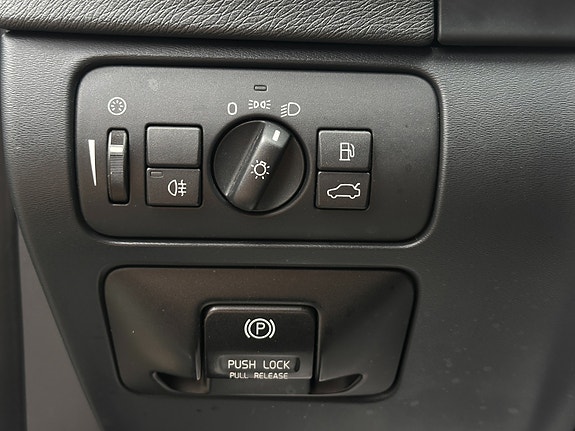 Volvo S60 17 of 30