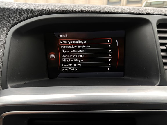 Volvo S60 25 of 30