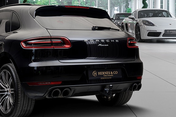 Porsche Macan 10 of 30