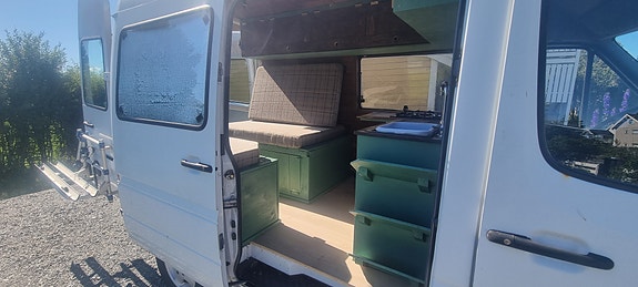 Mercedes-Benz Sprinter 18 of 30