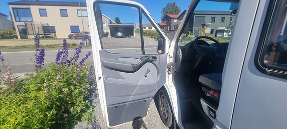 Mercedes-Benz Sprinter 9 of 30