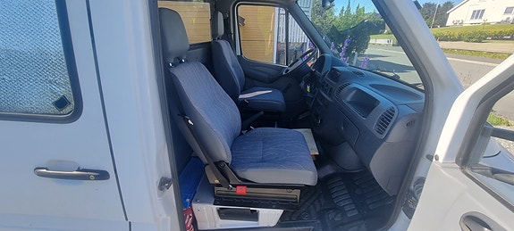 Mercedes-Benz Sprinter 15 of 30