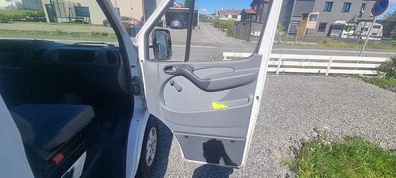 Mercedes-Benz Sprinter 14 of 30