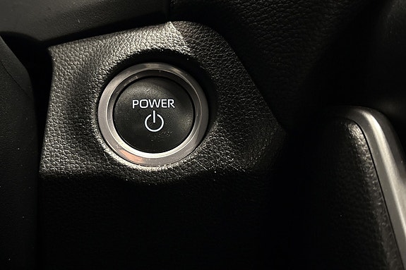 Toyota RAV4 24 of 28
