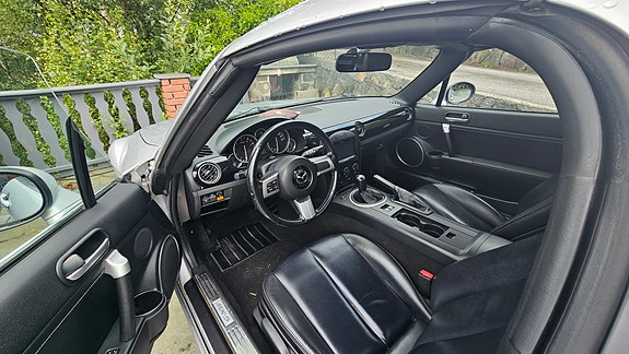 Mazda MX-5 8 of 15