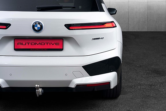 BMW iX 9 of 30