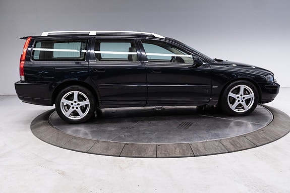 Volvo V70 5 of 30