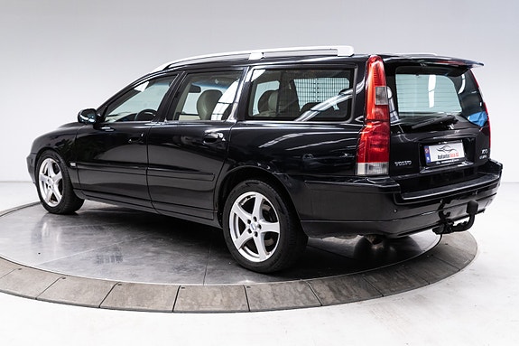 Volvo V70 20 of 30