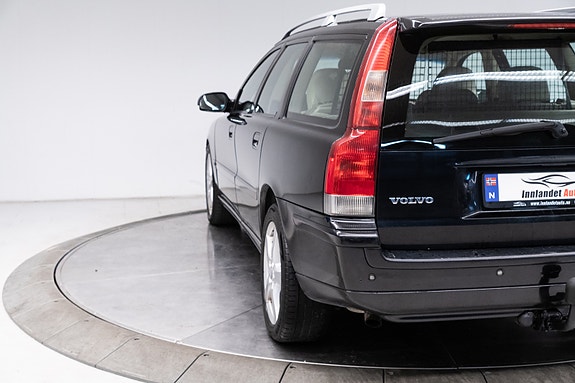 Volvo V70 22 of 30