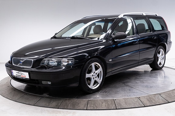 Volvo V70 17 of 30