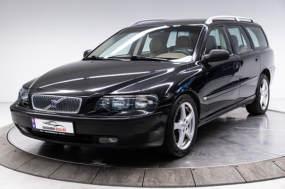 Volvo V70 16 of 30