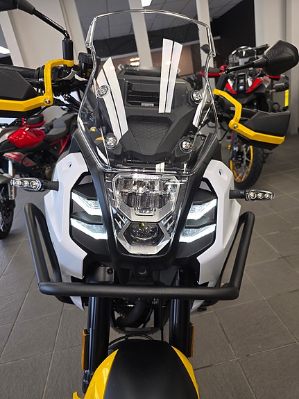 QJ Motor SVT 650X - Den komplette 4 of 8