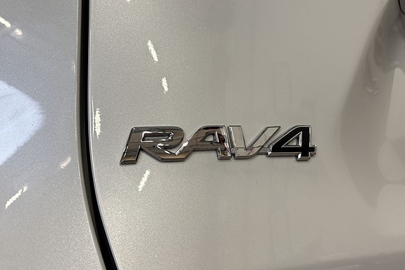 Toyota RAV4 20 of 29