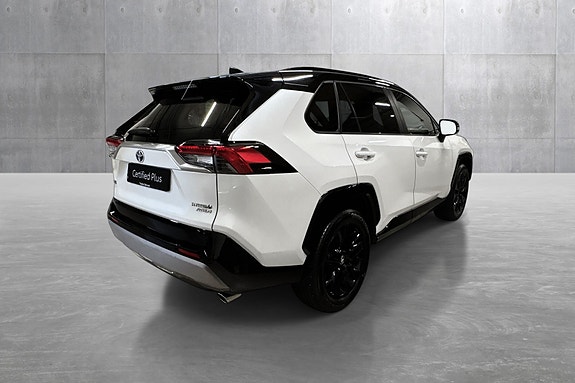 Toyota RAV4 5 of 29
