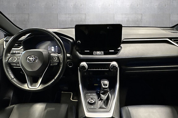 Toyota RAV4 9 of 29
