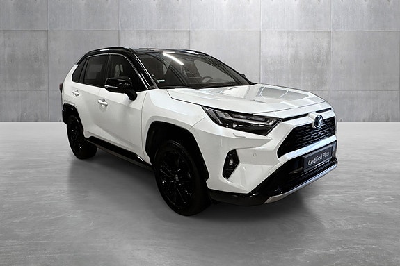 Toyota RAV4 7 of 29