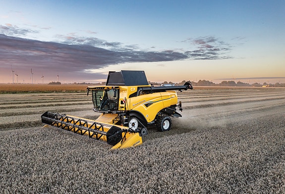New Holland CX 8.90 3 of 10