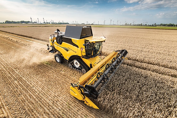New Holland CX 8.90 2 of 10