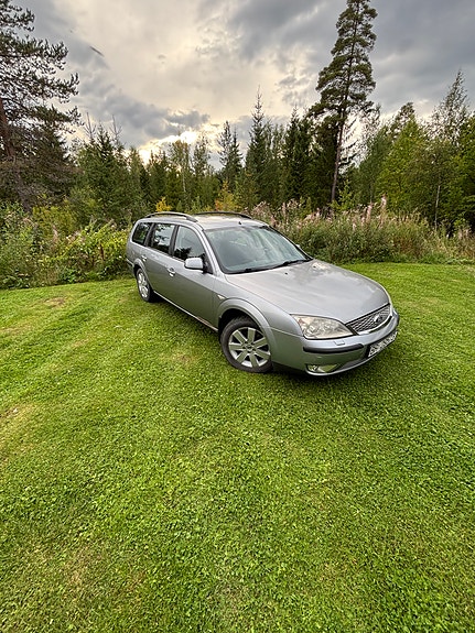 Ford Mondeo 5 of 10