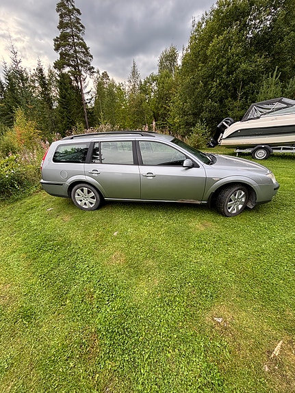 Ford Mondeo 2 of 10