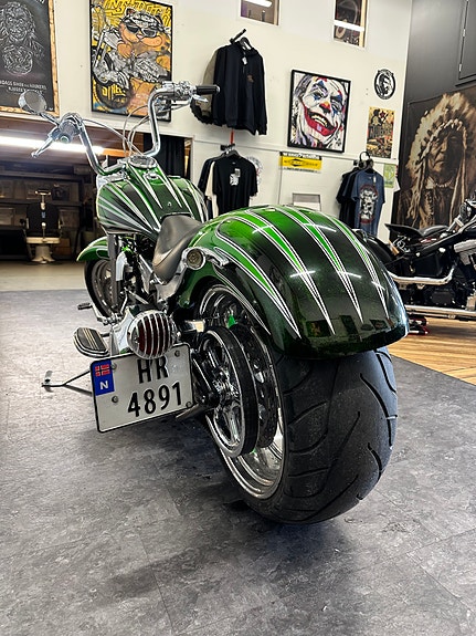 Harley-Davidson FLSTC Heritage Softail Classic 7 of 13