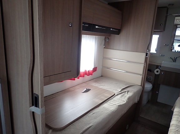 Challenger 377Genesis 15 of 21