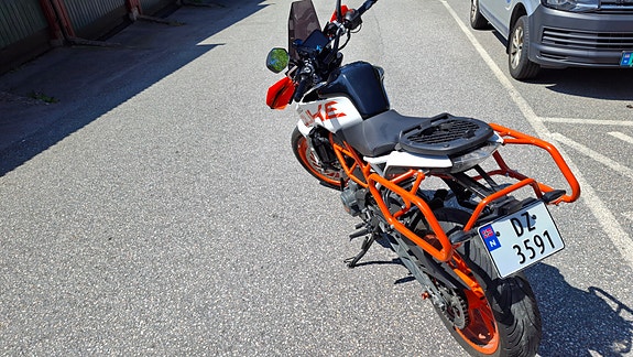 KTM 390 Duke 11 of 18