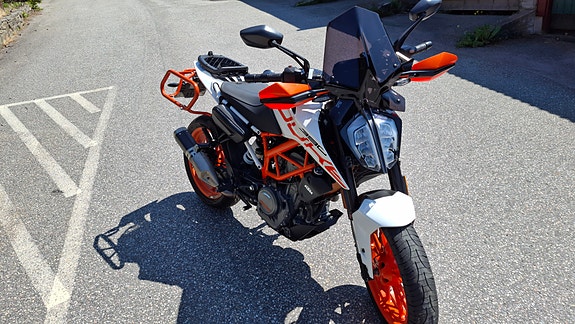 KTM 390 Duke 9 of 18