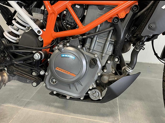 KTM 390 Duke 7 of 18