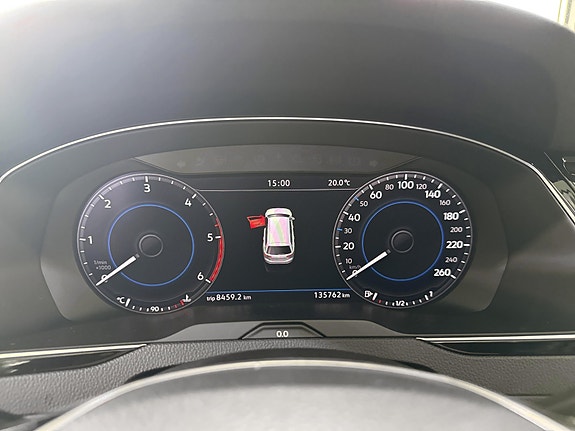 Volkswagen Passat 9 of 22