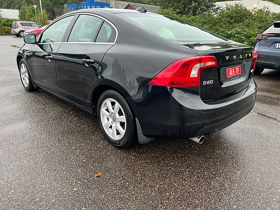 Volvo S60 7 of 15