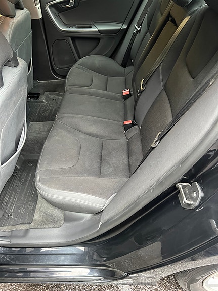 Volvo S60 11 of 15