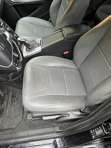 Volvo S60 10 of 15