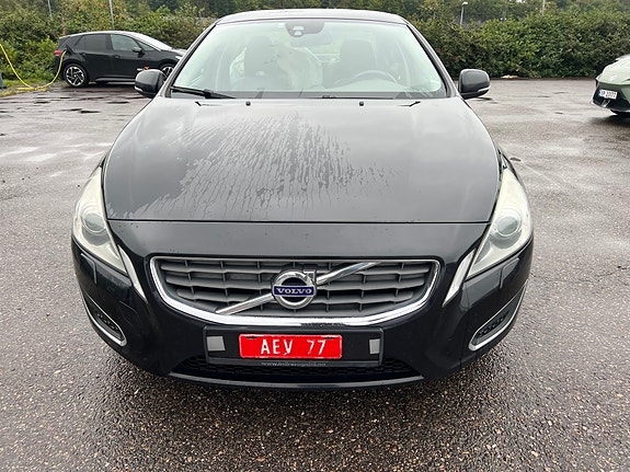 Volvo S60 2 of 15