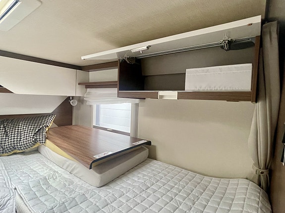 Hymer B 680 MC 2023 – NY 2,0 L MOTOR | 24.000 KM | LITHIUM | 1500 W INVERTER | SENKESENG | TV 29 of 30