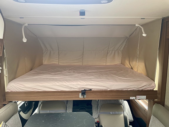Hymer B 680 MC 2023 – NY 2,0 L MOTOR | 24.000 KM | LITHIUM | 1500 W INVERTER | SENKESENG | TV 8 of 30