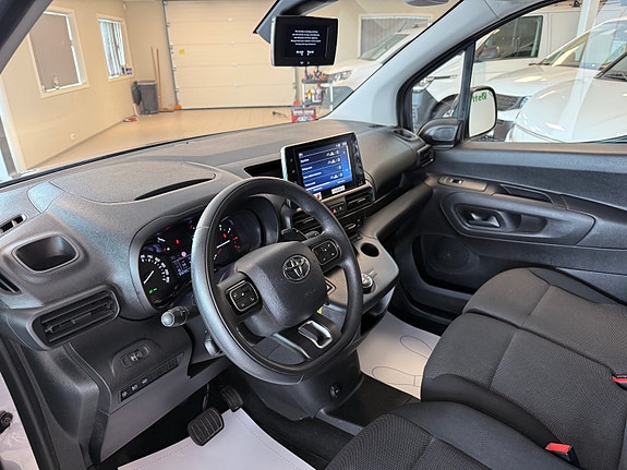 Toyota Proace City 7 of 30