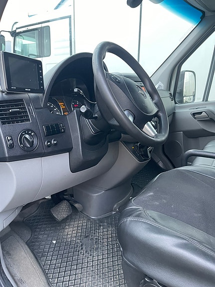 Mercedes-Benz Sprinter 316 8 of 9