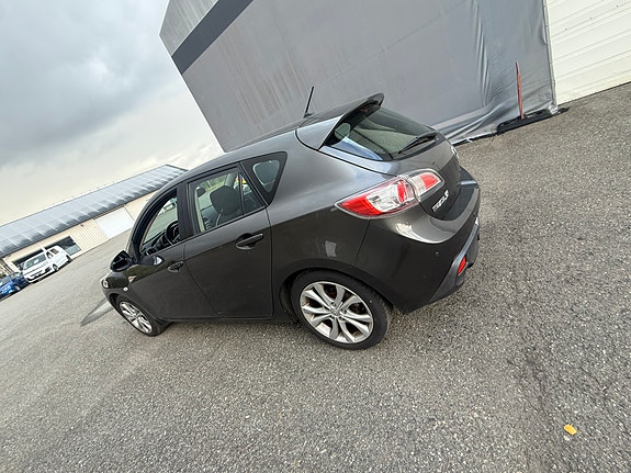 Mazda 3 3 of 17