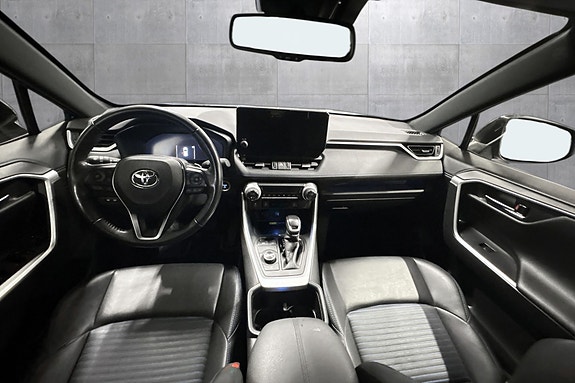 Toyota RAV4 10 of 20