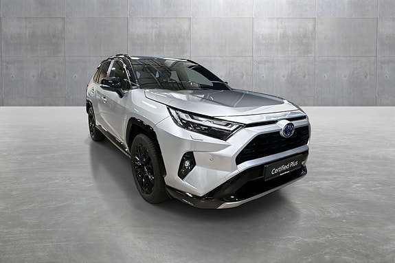 Toyota RAV4 7 of 20