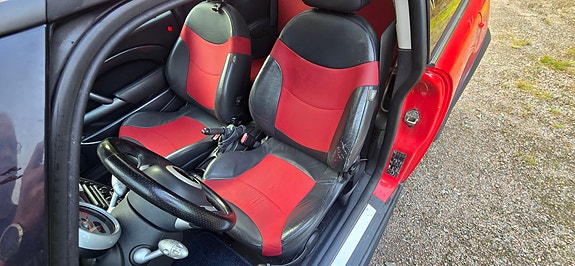 MINI Cooper 20 of 24