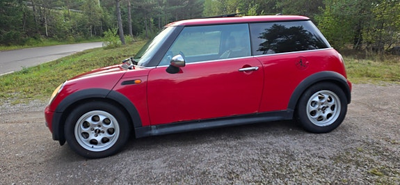 MINI Cooper 12 of 24