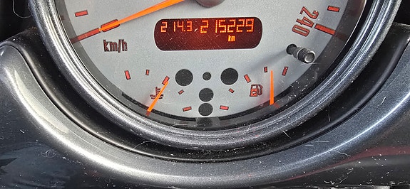 MINI Cooper 23 of 24