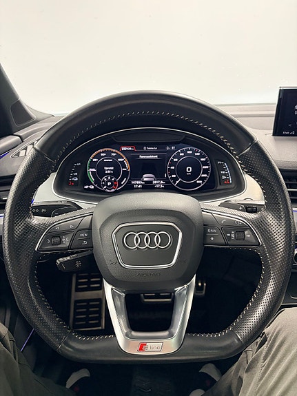 Audi Q7 21 of 30