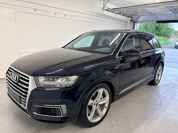 Audi Q7 12 of 30