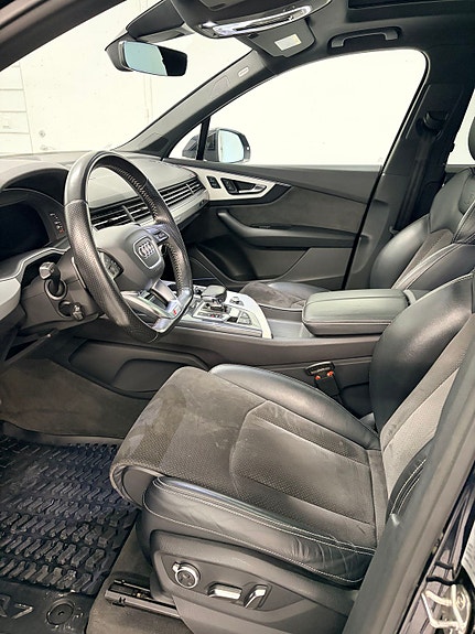 Audi Q7 16 of 30